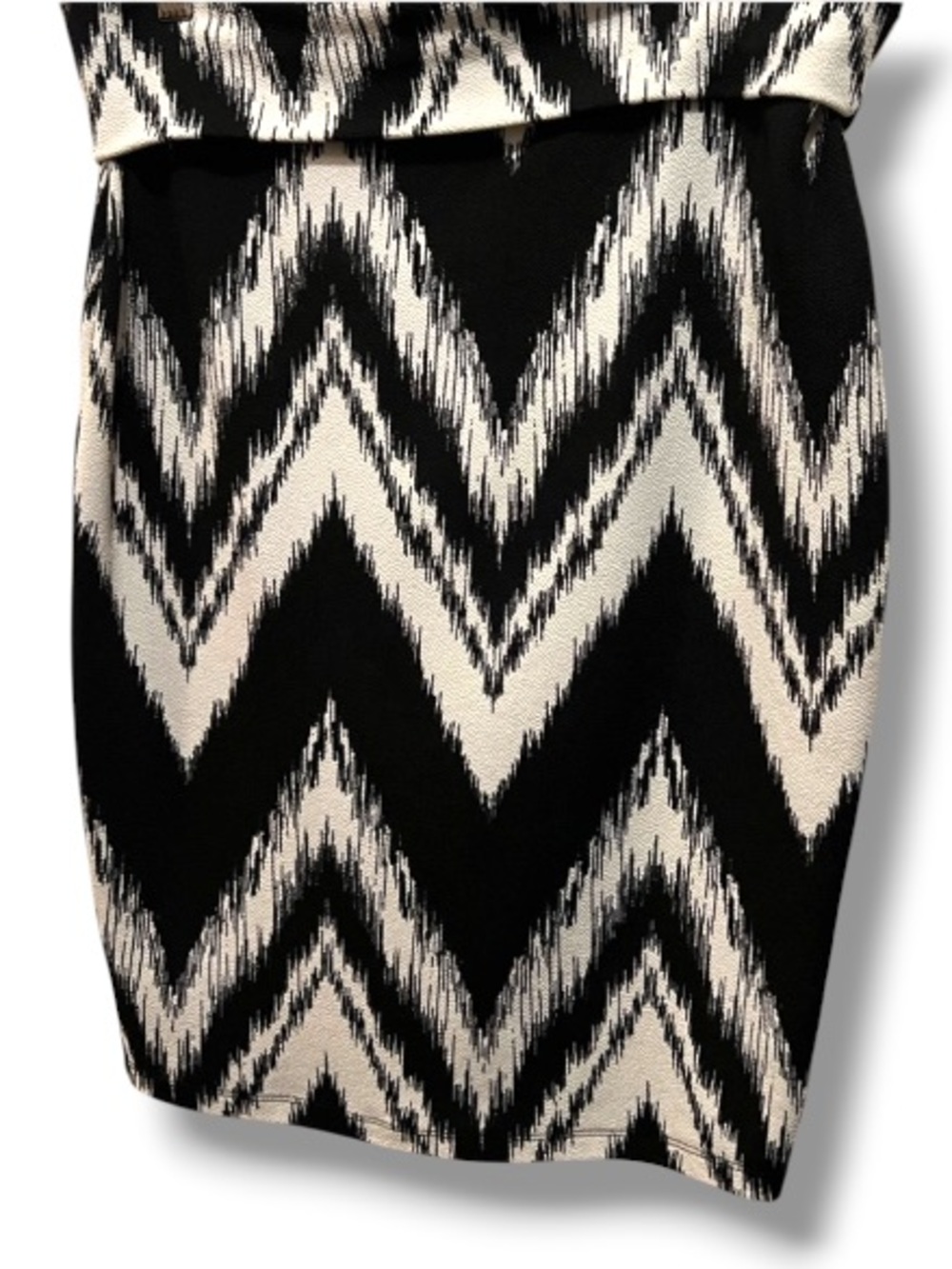 Love J Body Women’s Chevron Body Con Skirt Black White Tribal Pattern Design Y2K